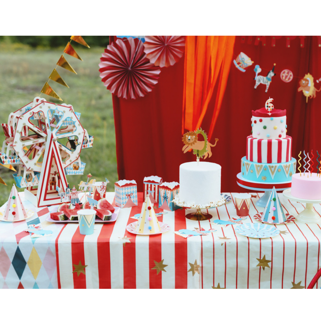 Tafelkleed circus stars en stripes