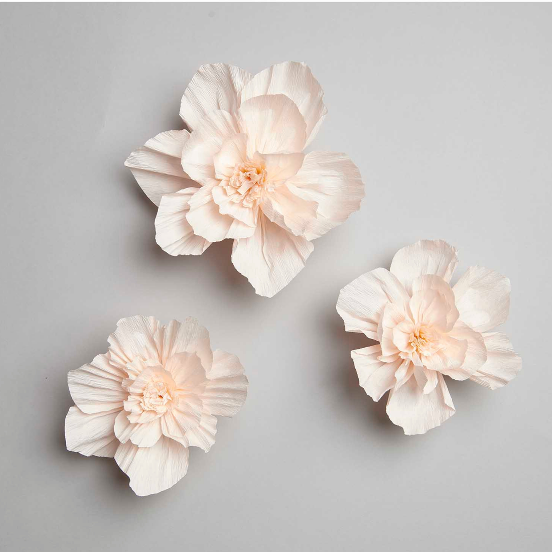 Bloemen crepe papier soft peach S 3 stuks